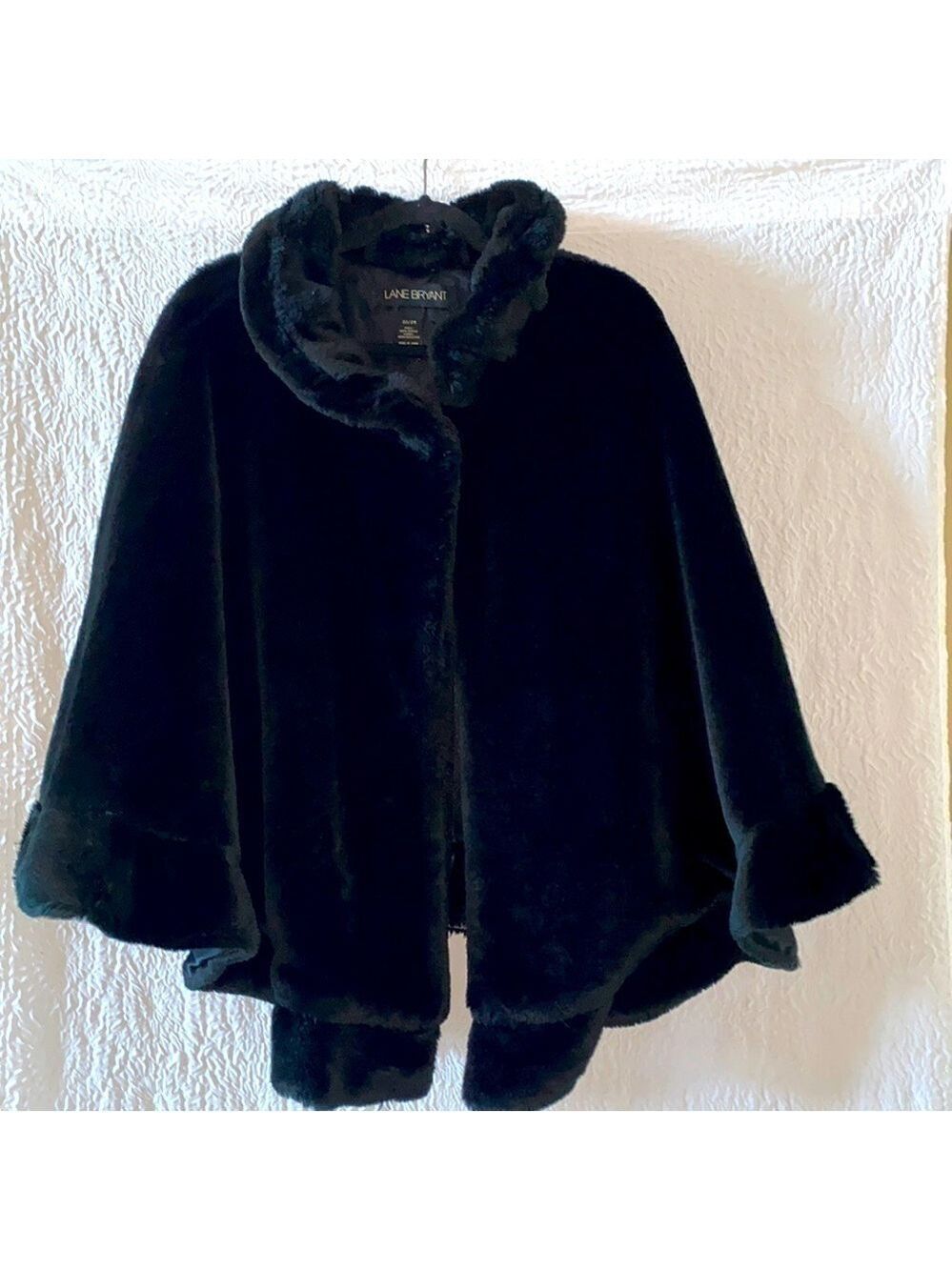 LANE BRYANT Winter Faux Fur Cape